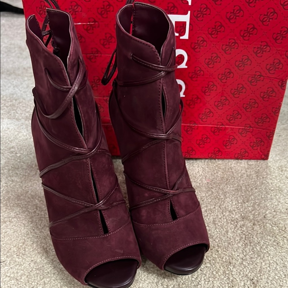 Guess Ryan Elegant Burgundy Peep-Toe Heels shoes